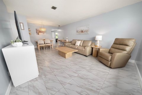 Villa ou maison à vendre à Pinellas Park, Floride: 1 chambre, 83.8 m2 № 2199489 - photo 17