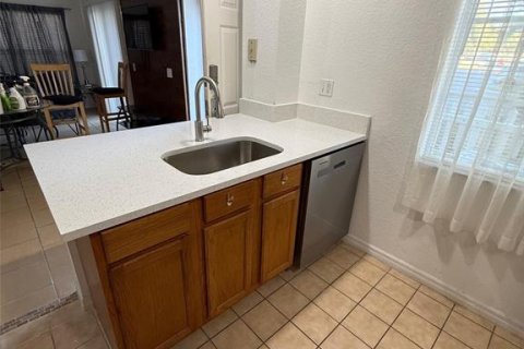 Touwnhouse à louer à Kissimmee, Floride: 4 chambres, 136.57 m2 № 2093488 - photo 3