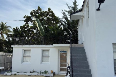 Снять в аренду квартиру в Холливуд, Флорида 1 спальня, 270.44м2, № 2004297 - фото 26