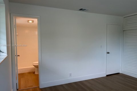 Copropriété à vendre à Deerfield Beach, Floride: 2 chambres, 88.26 m2 № 2247282 - photo 12