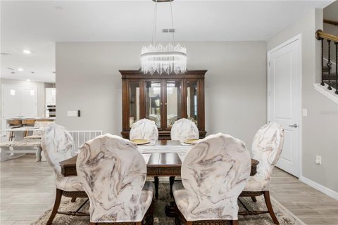 Casa en venta en Wesley Chapel, Florida, 5 dormitorios, 391.12 m2 № 1919723 - foto 10