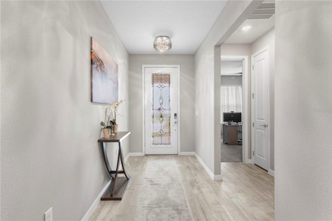 Casa en venta en Wesley Chapel, Florida, 5 dormitorios, 391.12 m2 № 1919723 - foto 4