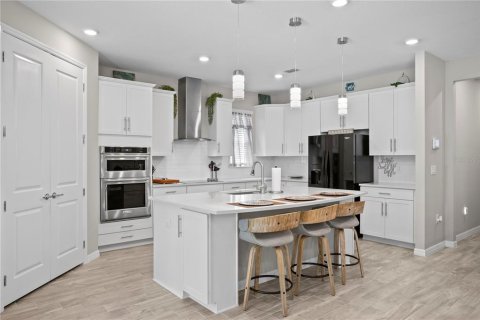 Casa en venta en Wesley Chapel, Florida, 5 dormitorios, 391.12 m2 № 1919723 - foto 17