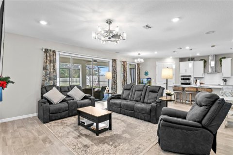 Casa en venta en Wesley Chapel, Florida, 5 dormitorios, 391.12 m2 № 1919723 - foto 11