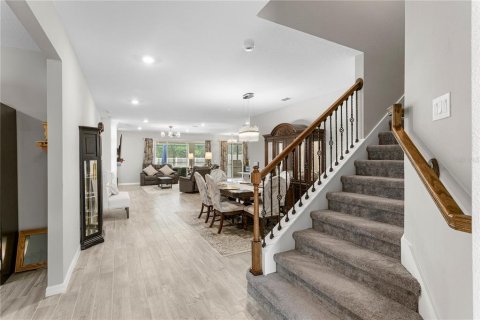 Casa en venta en Wesley Chapel, Florida, 5 dormitorios, 391.12 m2 № 1919723 - foto 5