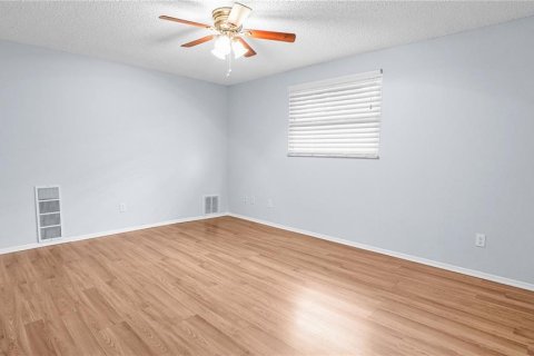 Casa en venta en Port Richey, Florida, 3 dormitorios, 147.62 m2 № 2220410 - foto 22