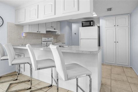Casa en venta en Port Richey, Florida, 3 dormitorios, 147.62 m2 № 2220410 - foto 6