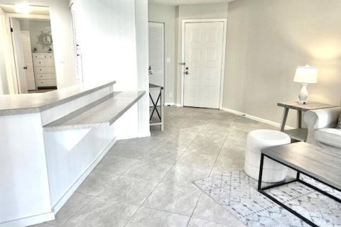 Condo in Jupiter, Florida, 1 bedroom № 2085358 - photo 15