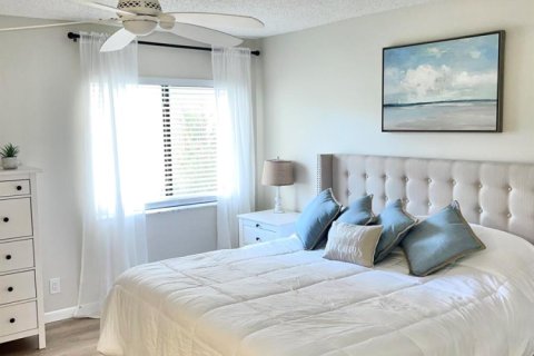 Condo in Jupiter, Florida, 1 bedroom № 2085358 - photo 20