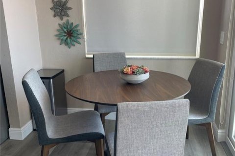 Снять в аренду кондоминиум в Сент-Питерсберг, Флорида 1 комната, 95.69м2, № 1509004 - фото 4