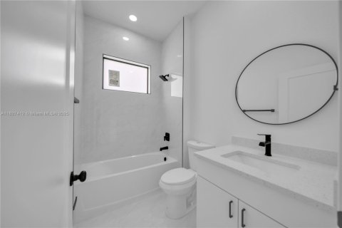 House in Lehigh Acres, Florida 3 bedrooms № 1798833 - photo 27