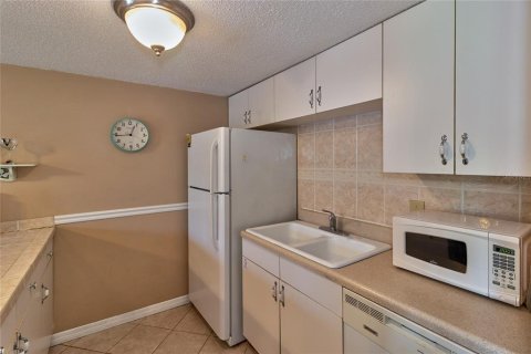 Condo in Clearwater, Florida, 1 bedroom  № 1795922 - photo 21