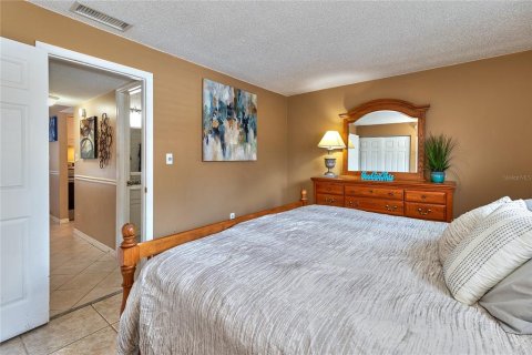Condo in Clearwater, Florida, 1 bedroom  № 1795922 - photo 26