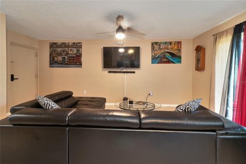 Condo in Clearwater, Florida, 1 bedroom  № 1795922 - photo 15