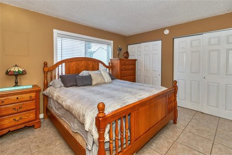 Condo in Clearwater, Florida, 1 bedroom  № 1795922 - photo 25