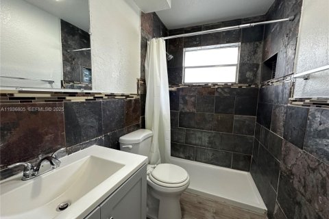 Apartment in Hallandale Beach, Florida 2 bedrooms № 1994665 - photo 16