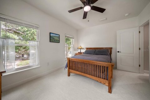 House in Tampa, Florida 3 bedrooms, 225.01 sq.m. № 1776859 - photo 26