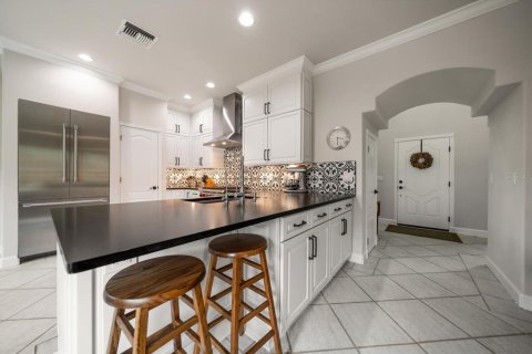 House in Tampa, Florida 3 bedrooms, 225.01 sq.m. № 1776859 - photo 9