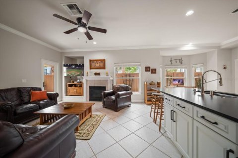 House in Tampa, Florida 3 bedrooms, 225.01 sq.m. № 1776859 - photo 10