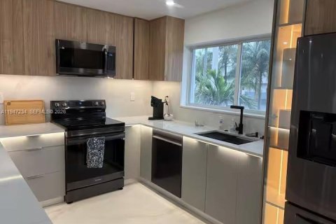 Adosado en alquiler en North Miami Beach, Florida, 3 dormitorios, 227.61 m2 № 2054640 - foto 13