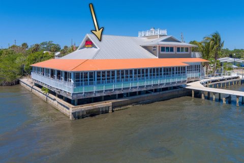 Commercial property in Sebastian, Florida № 2297996 - photo 12