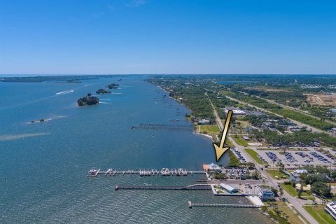 Commercial property in Sebastian, Florida № 2297996 - photo 2