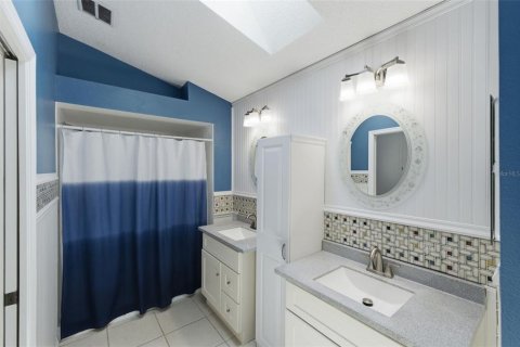 House in Spring Hill, Florida 2 bedrooms, 119.19 sq.m. № 2195789 - photo 21