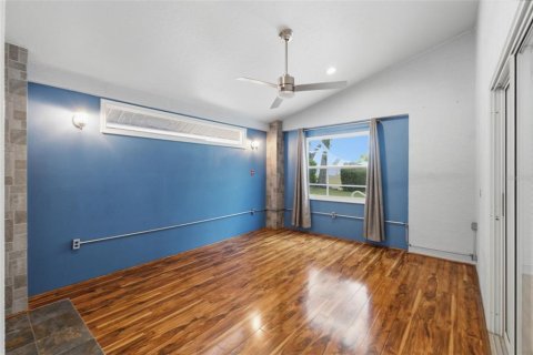 House in Spring Hill, Florida 2 bedrooms, 119.19 sq.m. № 2195789 - photo 29