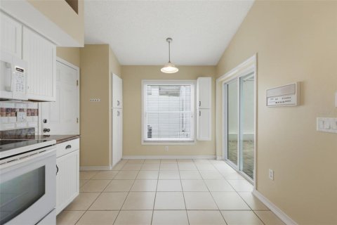 House in Spring Hill, Florida 2 bedrooms, 119.19 sq.m. № 2195789 - photo 16