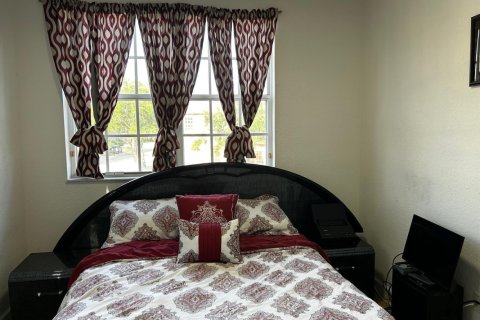 Adosado en venta en Pembroke Pines, Florida, 3 dormitorios, 144.37 m2 № 2180446 - foto 13