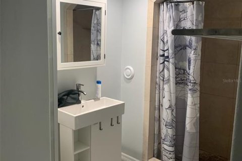 Снять в аренду квартиру в Тарпон-Спрингс, Флорида 4 комнаты, 60.39м2, № 1321979 - фото 7