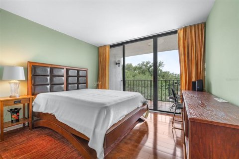 Condo in Tampa, Florida, 2 bedrooms  № 2403590 - photo 26
