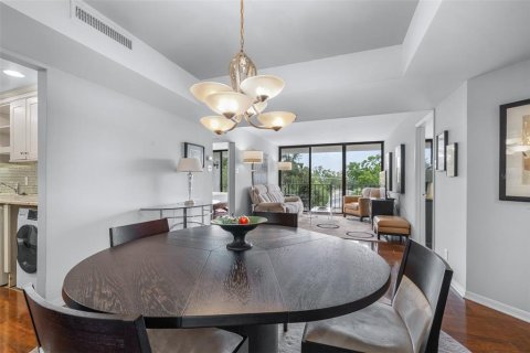 Condo in Tampa, Florida, 2 bedrooms  № 2403590 - photo 3