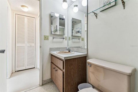 Copropriété à vendre à Sarasota, Floride: 2 chambres, 101.26 m2 № 1628476 - photo 22