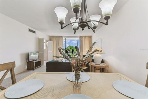 Copropriété à vendre à Sarasota, Floride: 2 chambres, 101.26 m2 № 1628476 - photo 7