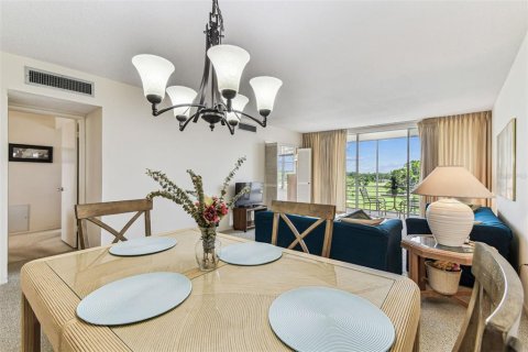 Copropriété à vendre à Sarasota, Floride: 2 chambres, 101.26 m2 № 1628476 - photo 5