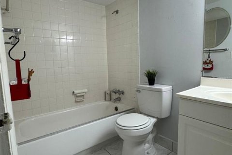 Condo in Altamonte Springs, Florida, 3 bedrooms  № 1540824 - photo 7