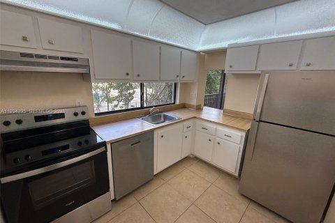 Condominio en alquiler en Sunny Isles Beach, Florida, 1 dormitorio, 71.26 m2 № 1993091 - foto 22