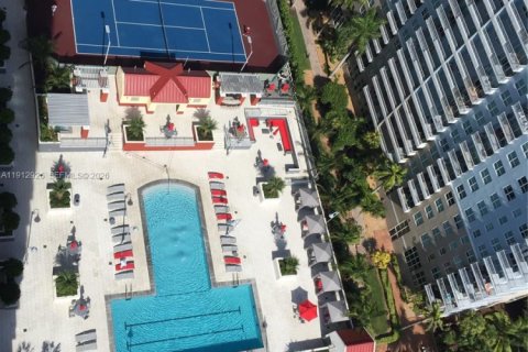 Снять в аренду кондоминиум в Майами, Флорида 1 спальня, 70.61м2, № 2082357 - фото 20