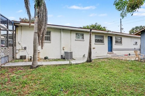 House in Haines City, Florida 3 bedrooms, 102.84 sq.m. № 2354824 - photo 16