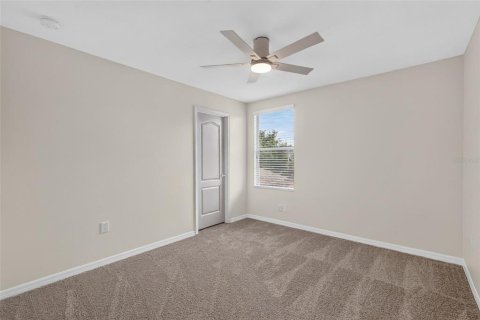 Villa ou maison à vendre à Apopka, Floride: 4 chambres, 220.09 m2 № 2402869 - photo 18