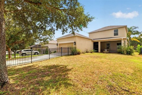 Villa ou maison à vendre à Apopka, Floride: 4 chambres, 220.09 m2 № 2402869 - photo 23