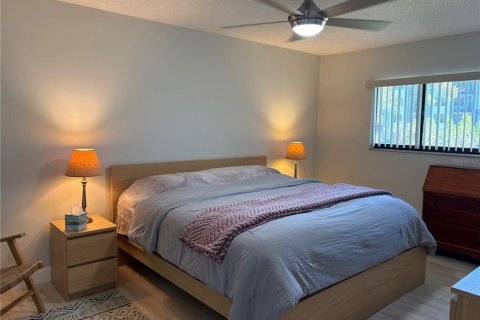 Copropriété à vendre à Palm Harbor, Floride: 2 chambres, 76.64 m2 № 2142348 - photo 13