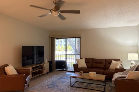 Copropriété à vendre à Palm Harbor, Floride: 2 chambres, 76.64 m2 № 2142348 - photo 11
