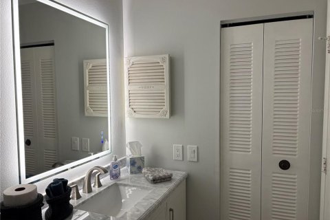 Copropriété à vendre à Palm Harbor, Floride: 2 chambres, 76.64 m2 № 2142348 - photo 19