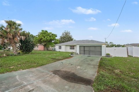 Villa ou maison à vendre à Spring Hill, Floride: 3 chambres, 133.04 m2 № 2287605 - photo 2