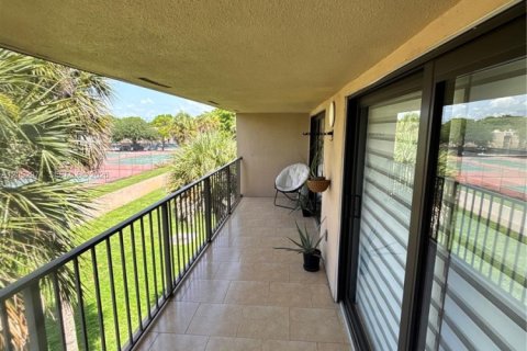 Copropriété à louer à Miami Lakes, Floride: 2 chambres, 106.56 m2 № 2179724 - photo 21