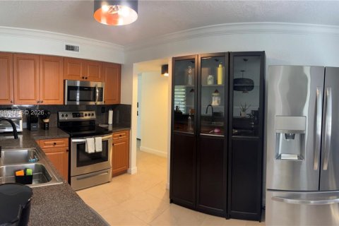Copropriété à louer à Miami Lakes, Floride: 2 chambres, 106.56 m2 № 2179724 - photo 9