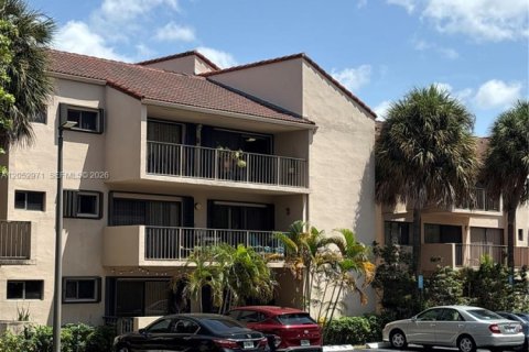 Copropriété à louer à Miami Lakes, Floride: 2 chambres, 106.56 m2 № 2179724 - photo 3