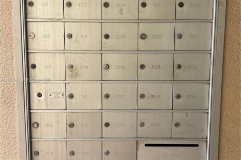 Copropriété à louer à Miami Lakes, Floride: 2 chambres, 106.56 m2 № 2179724 - photo 29